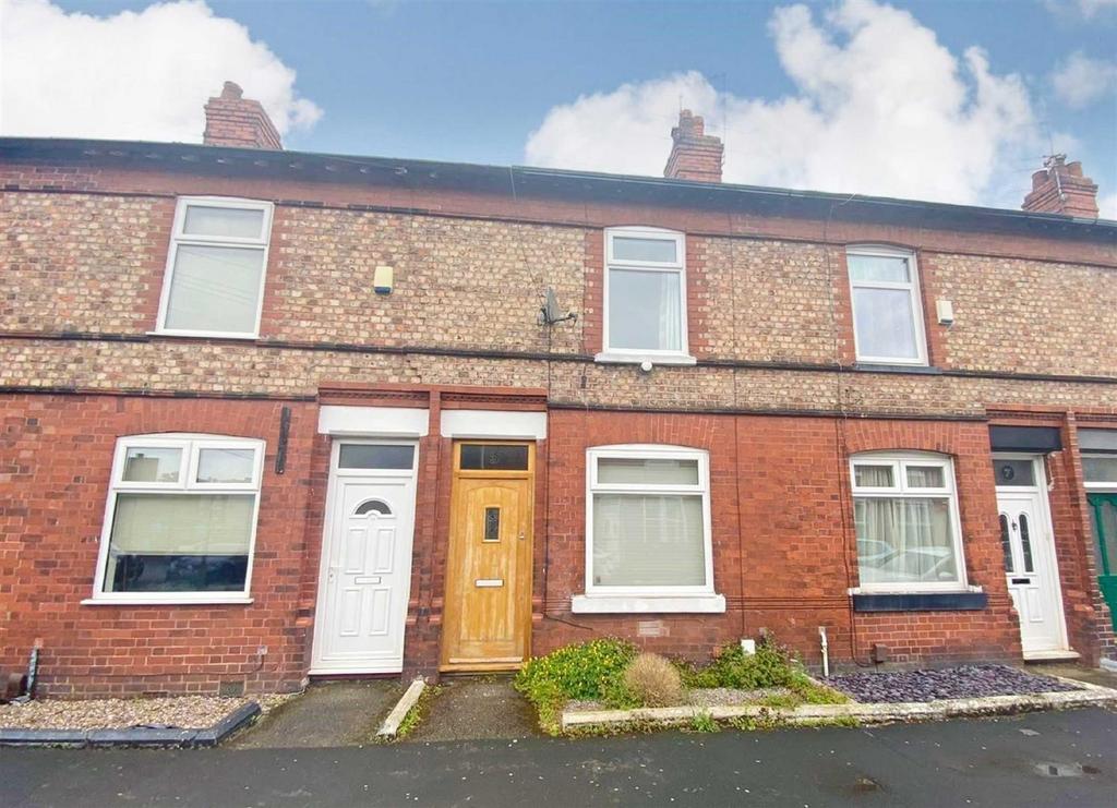 Eaton Road, Sale 3 bed terraced house to rent - £1,300 pcm (£300 pw)