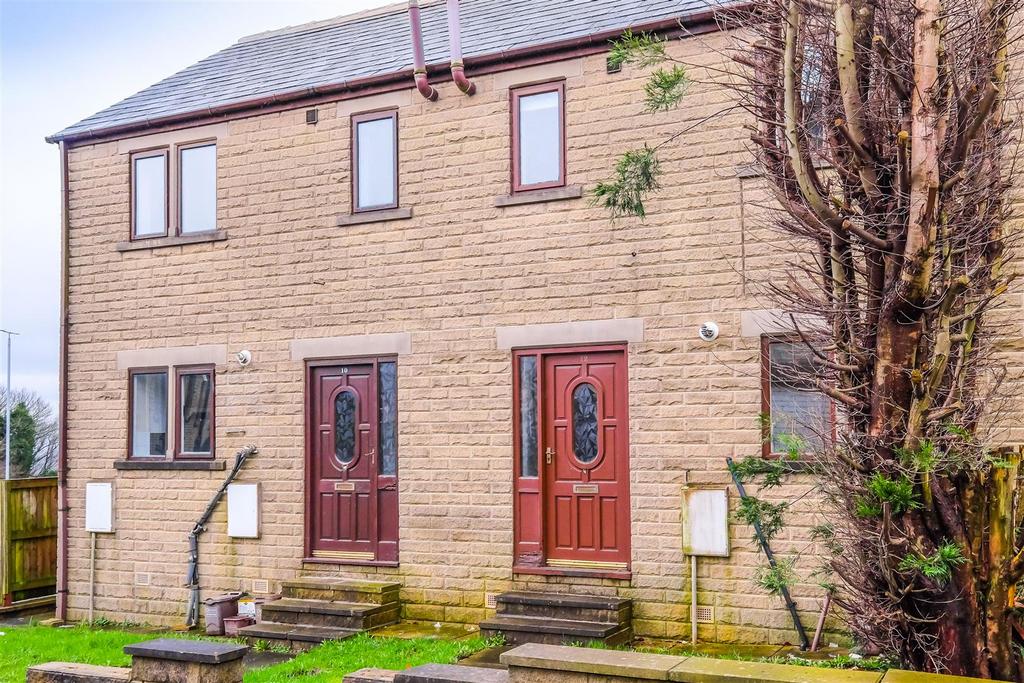 Warley Road, Halifax 2 bed townhouse for sale £100,000