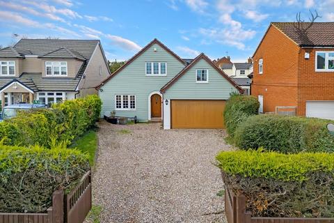 3 bedroom detached house for sale, Hullbridge Road, South Woodham Ferrers, Chelmsford