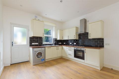 4 bedroom terraced house for sale, Cruise Road, Nether Green S11