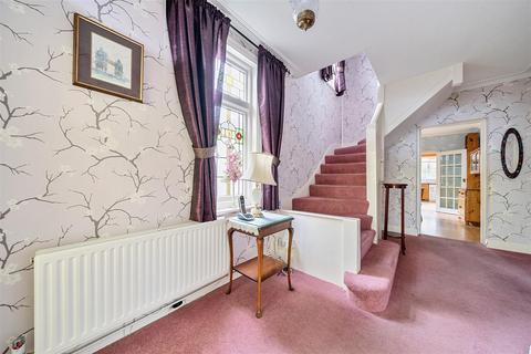 4 bedroom semi-detached house for sale, Kingsway, WEMBLEY