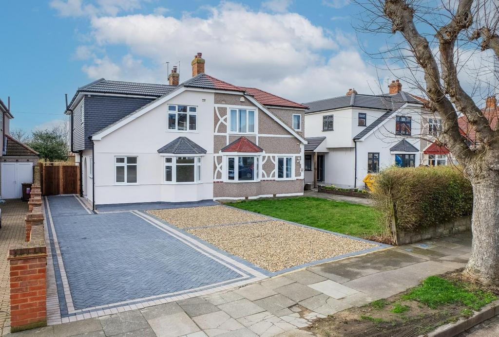Elmcroft Avenue, Sidcup 4 bed semidetached house for sale £700,000