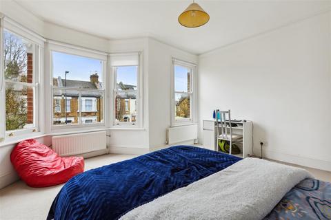 2 bedroom flat to rent - Chiswick
