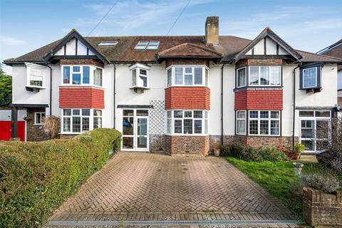 4 bedroom terraced house for sale, Buff Avenue, Banstead