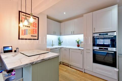 2 bedroom apartment for sale, Highview Close, Potters Bar, EN6
