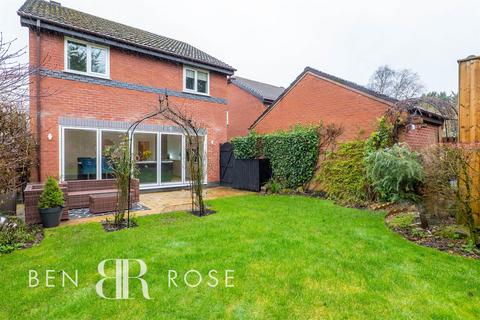 4 bedroom detached house for sale - Orchard Close, Euxton, Chorley