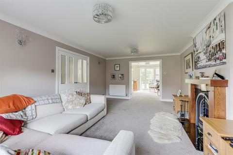 3 Birkdale Close, Edwalton, Nottingham, NG12 4FB