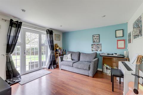 3 Birkdale Close, Edwalton, Nottingham, NG12 4FB