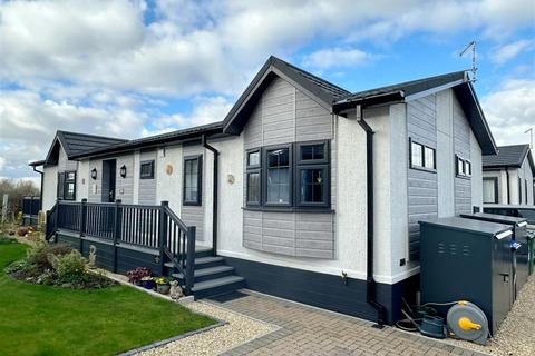2 bedroom park home for sale, Lower Quinton, Stratford-Upon-Avon
