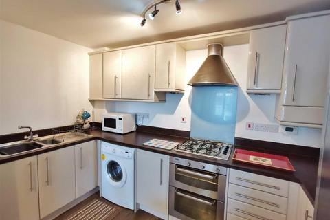 2 bedroom apartment for sale, St Stephens Court, Marina, Swansea