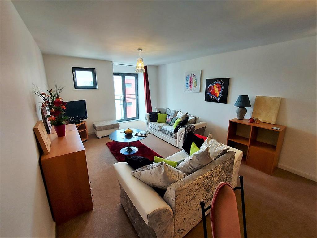 Lounge new 2.jpg