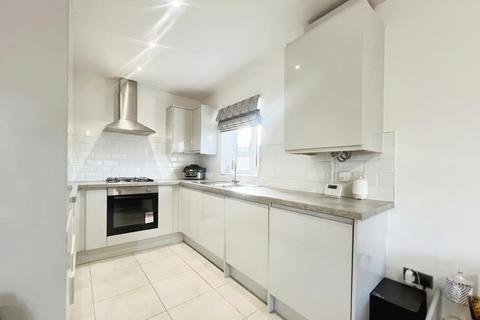 4 bedroom end of terrace house for sale, Bramblemead, Leigh