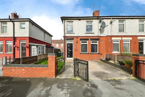 198 Maple Crescent, Leigh, WN7 5SW