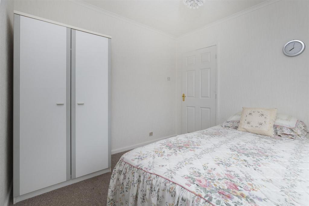 Bramleys Estate Agents - North Cross Road (9).jpg