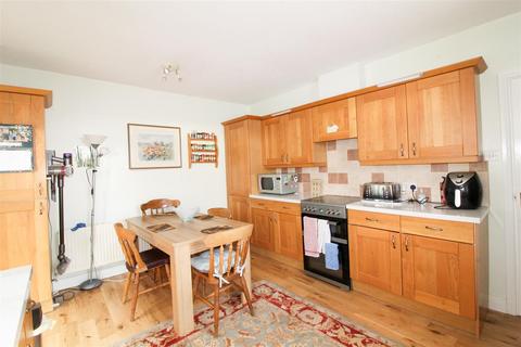 14 Bellingham Close, Thirsk, YO7 1FX
