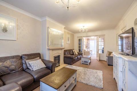 Twyneham Pinewood Green, Iver, SL0 0QG