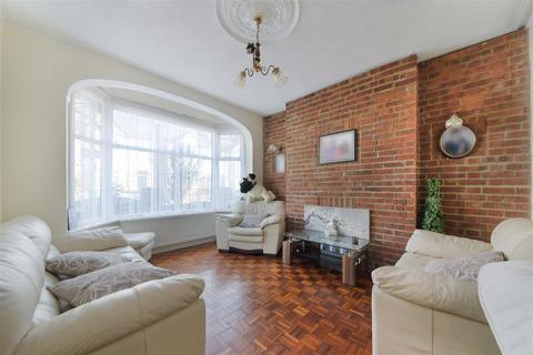 3 bedroom house for sale, Clive Road, Colliers Wood SW19