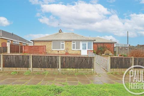 2 bedroom detached bungalow for sale, Claydon Drive, Oulton Broad, NR32