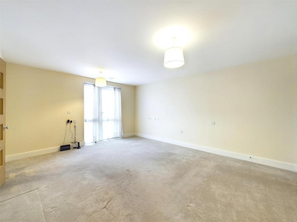 Living Room Alt.jpg
