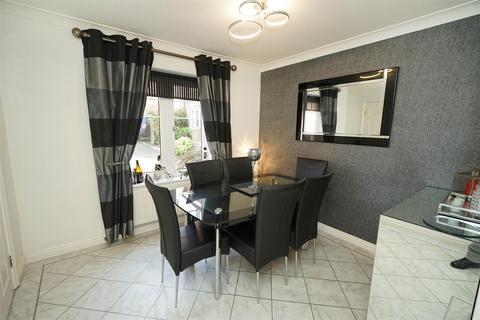 21 Fairview Drive, Adlington, Chorley, PR6 9SB