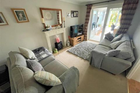 3 bedroom terraced house for sale, Wishart Way, Chippenham