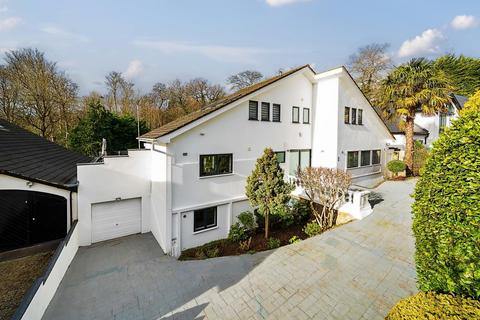 4 Fallowfield, Stanmore, HA7 3DF