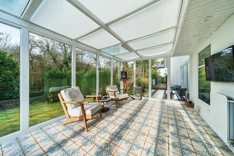 4 Fallowfield, Stanmore, HA7 3DF