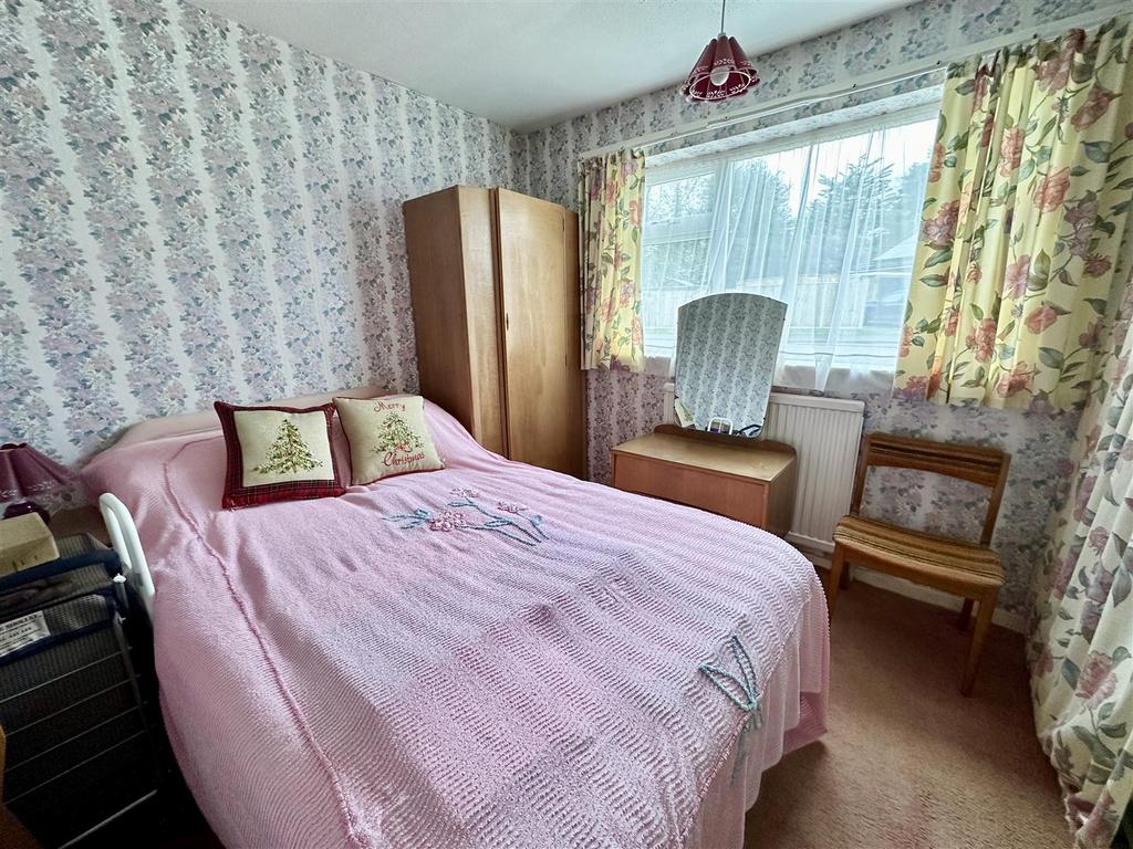 Bedroom two.JPEG