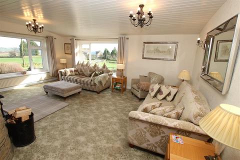 3 bedroom detached house for sale, Folly Lane, Thurlstone