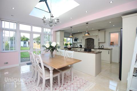 18 Alexandra Road, Thornton-cleveleys, FY5 5DA