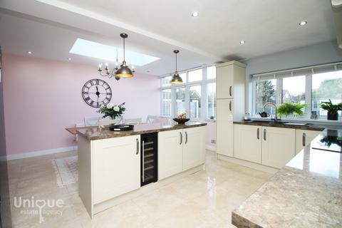 18 Alexandra Road, Thornton-cleveleys, FY5 5DA