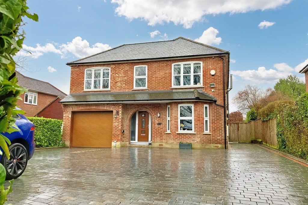 Merley 4 bed detached house for sale £950,000