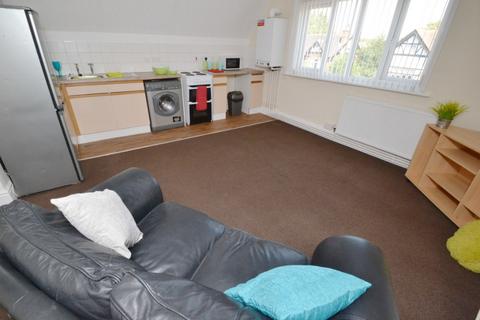 2 bedroom flat to rent, Musters Road, West Bridgford NG2