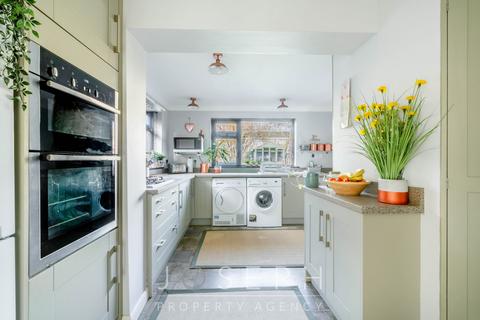 101 Leggatt Drive, Bramford, Ipswich, IP8 4EY