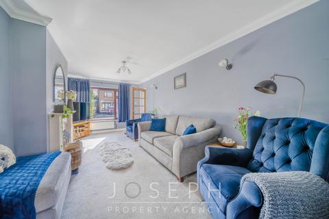 101 Leggatt Drive, Bramford, Ipswich, IP8 4EY