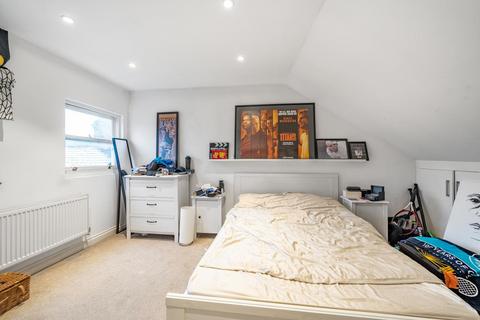 41b Salford Road, London, SW2 4BL