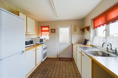 42 Ballards Crescent, West Yelland, Barnstaple, EX31 3EU