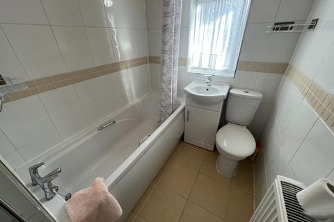 10 Worcester Road, Willenhall, WV13 2RZ