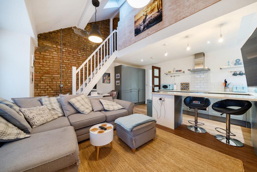 Kitchen/Sitting Room