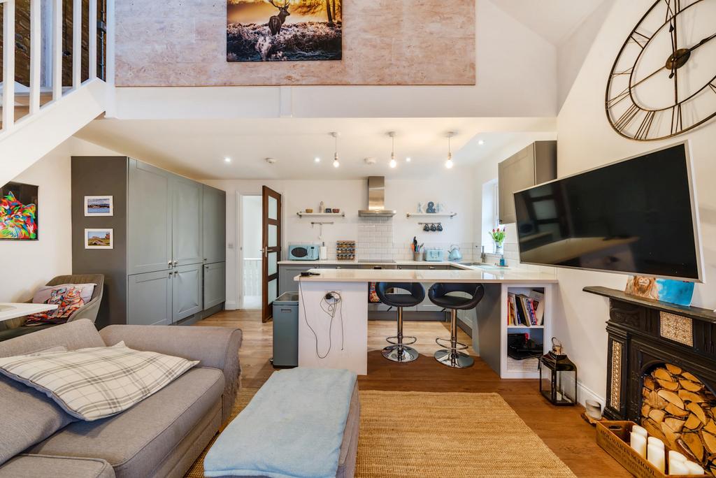Kitchen/Sitting Room
