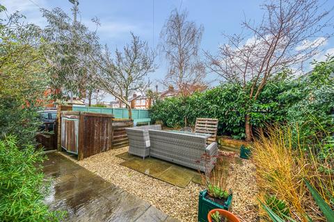 24a Glenthorne Road, Kingston Upon Thames, KT1 2UB
