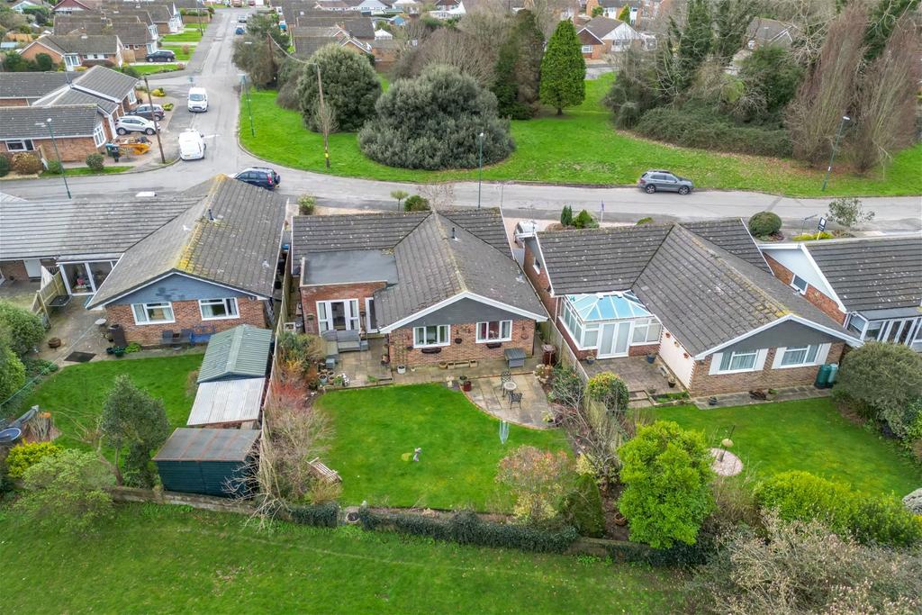 Golf Links Road, Felpham, Bognor Regis 3 bed detached bungalow for sale