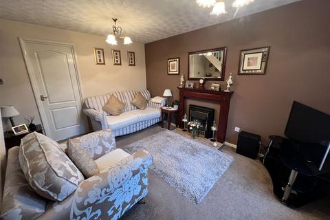 2 bedroom end of terrace house for sale, Speedwell Drive, Hamilton, Leicester, LE5 1UH