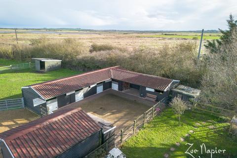 4 bedroom detached house for sale, North Fambridge