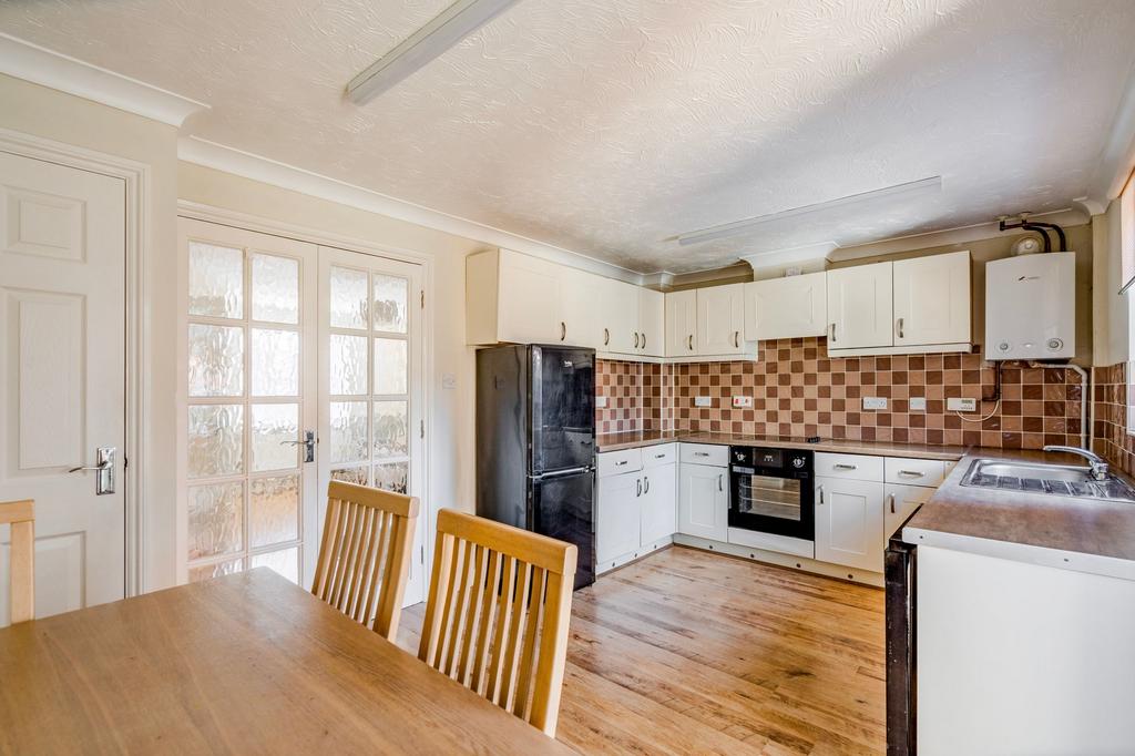 Bentley Drive, Lowestoft 3 bed semidetached house for sale £220,000