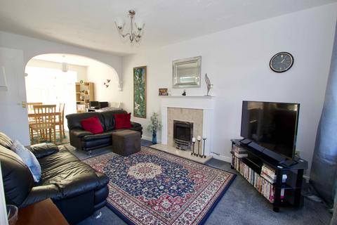 2 Chase Close, Glastonbury, BA6 9PT