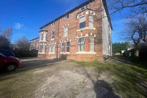 2 bedroom flat for sale, Old Chester Road, Wirral CH42