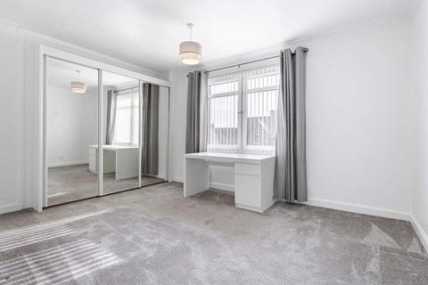 52 Bedlormie Drive, Blackridge, EH48 3RT