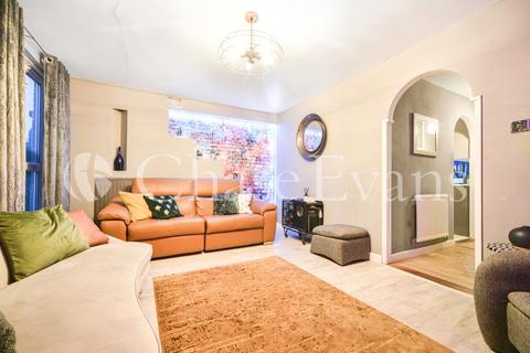 53a Glengall Grove, London, E14 3NE