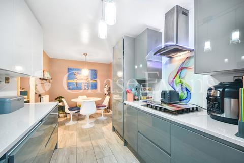 53a Glengall Grove, London, E14 3NE